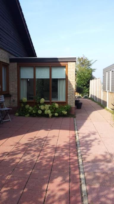 Modern En Sfeervol Appartement Aan Zee Met Airco Zoutelande Kültér fotó
